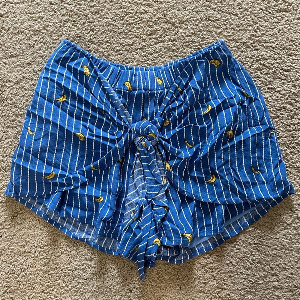 Banana pinstripe tie short